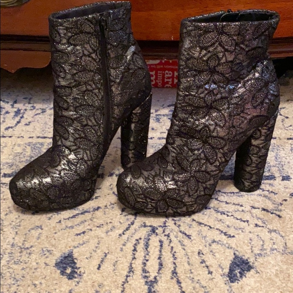 Steve Madden booties